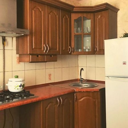 Семейные Апартаменты В Новом Районе У Софиевского Парка Umanʼ Eksteriør billede
