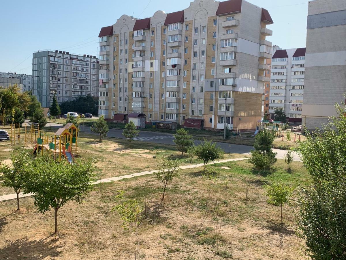 Семейные Апартаменты В Новом Районе У Софиевского Парка Umanʼ Eksteriør billede
